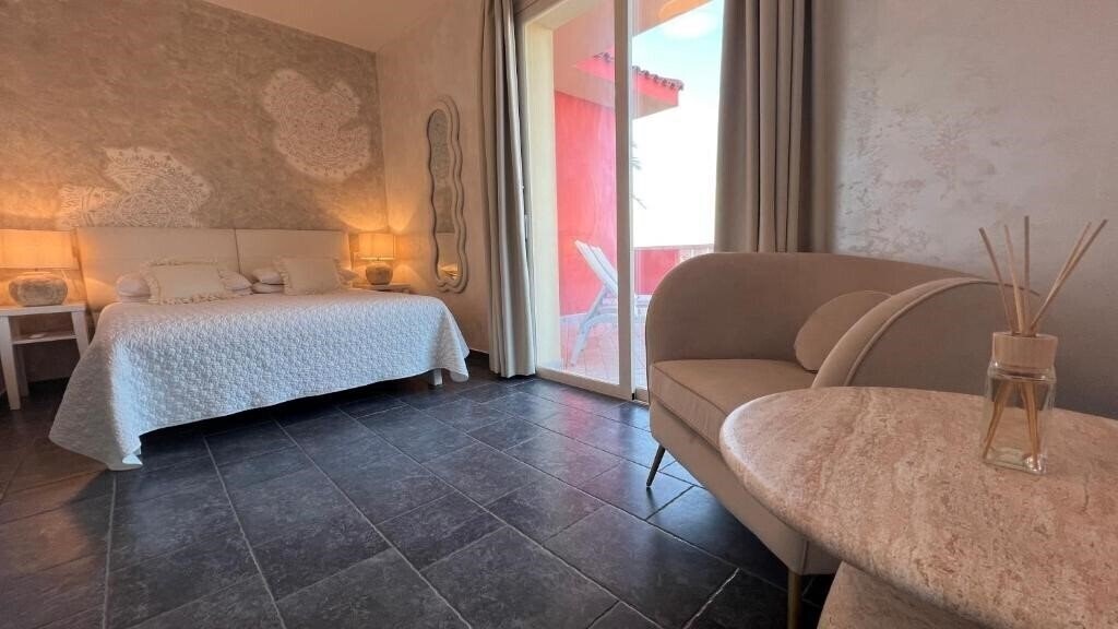 Отель Hotel Borgo di Santa Barbara (Ricadi) 4*