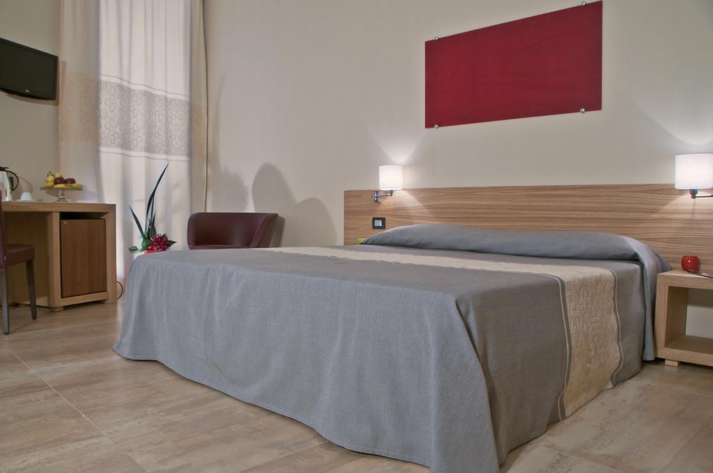 Готель Hotel Italia 3*