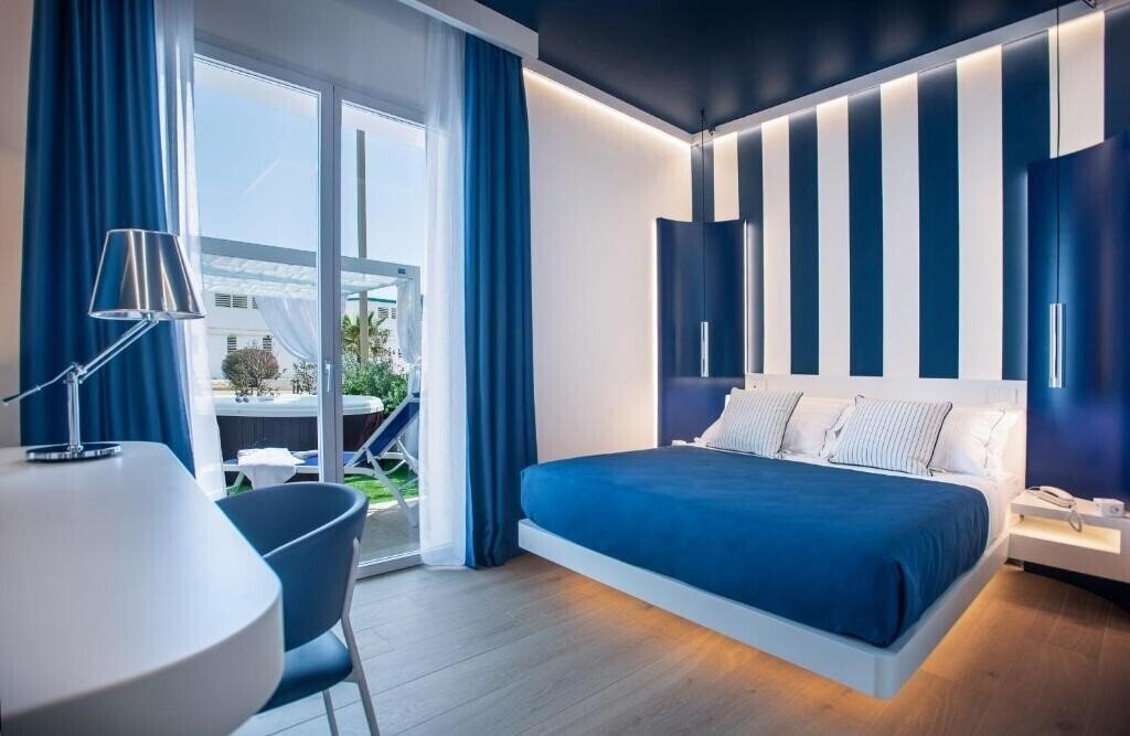 Готель Hotel Nautilus 3*