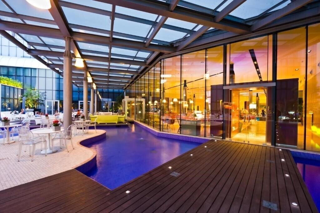 Фото Una Hotels T Hotel 4*