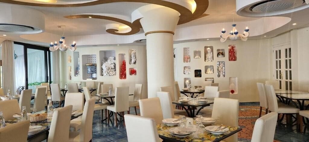 Фотографія La Conca Azzurra Hotel 4*