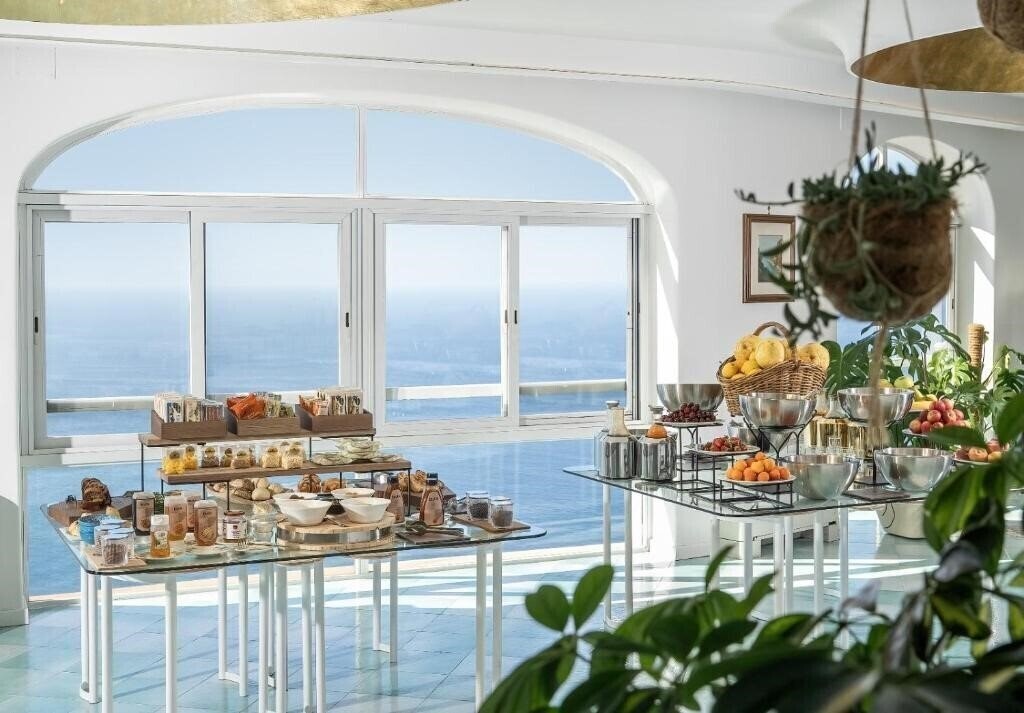 Изображение Hotel Le Agavi Positano 5*