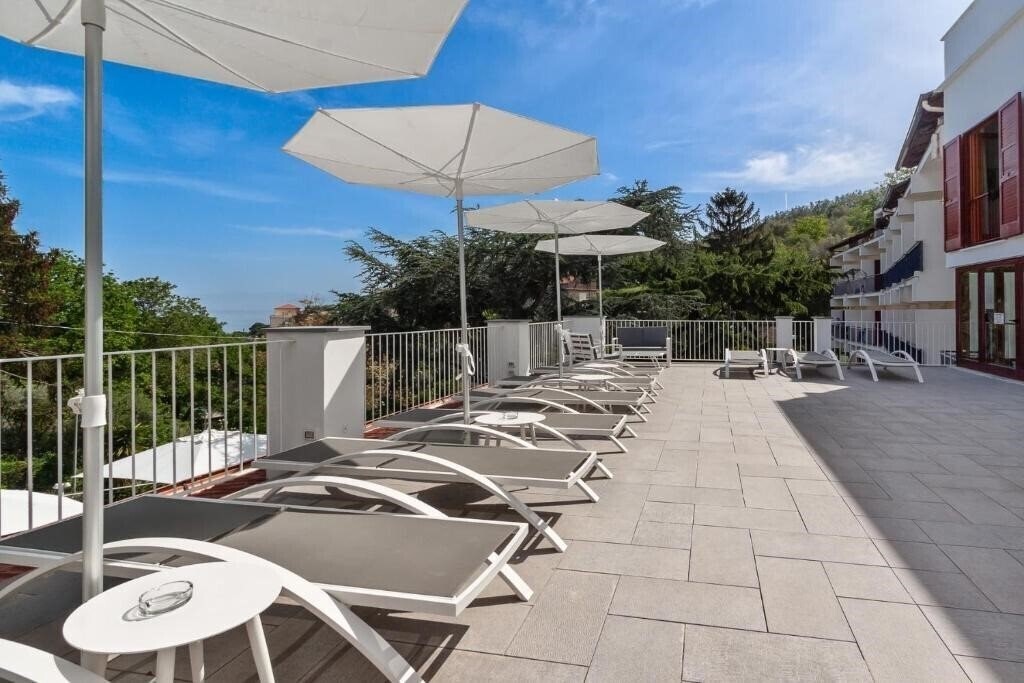 Готель Hotel Metropole 3*