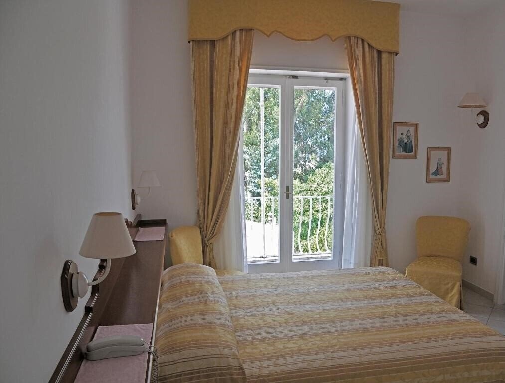 Фото Biancamaria (Anacapri) 3*