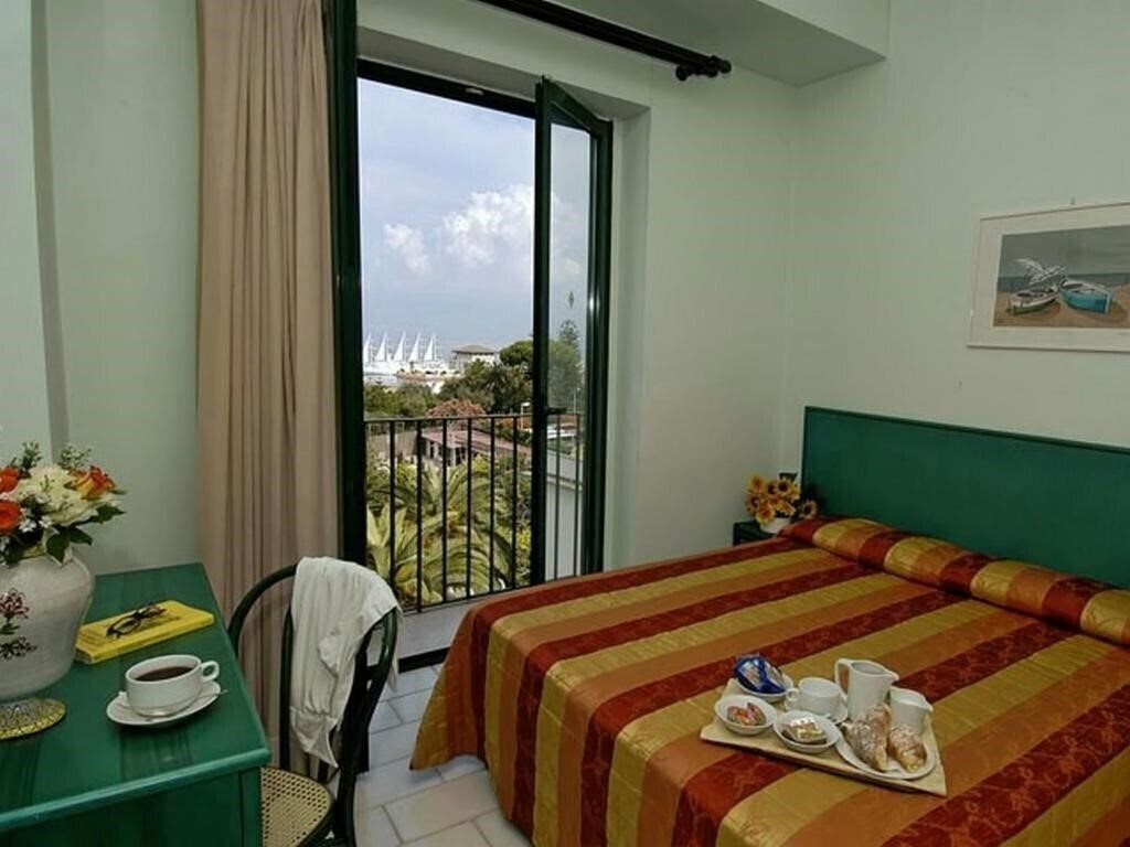 Фото Eden (Sorrento) 3*