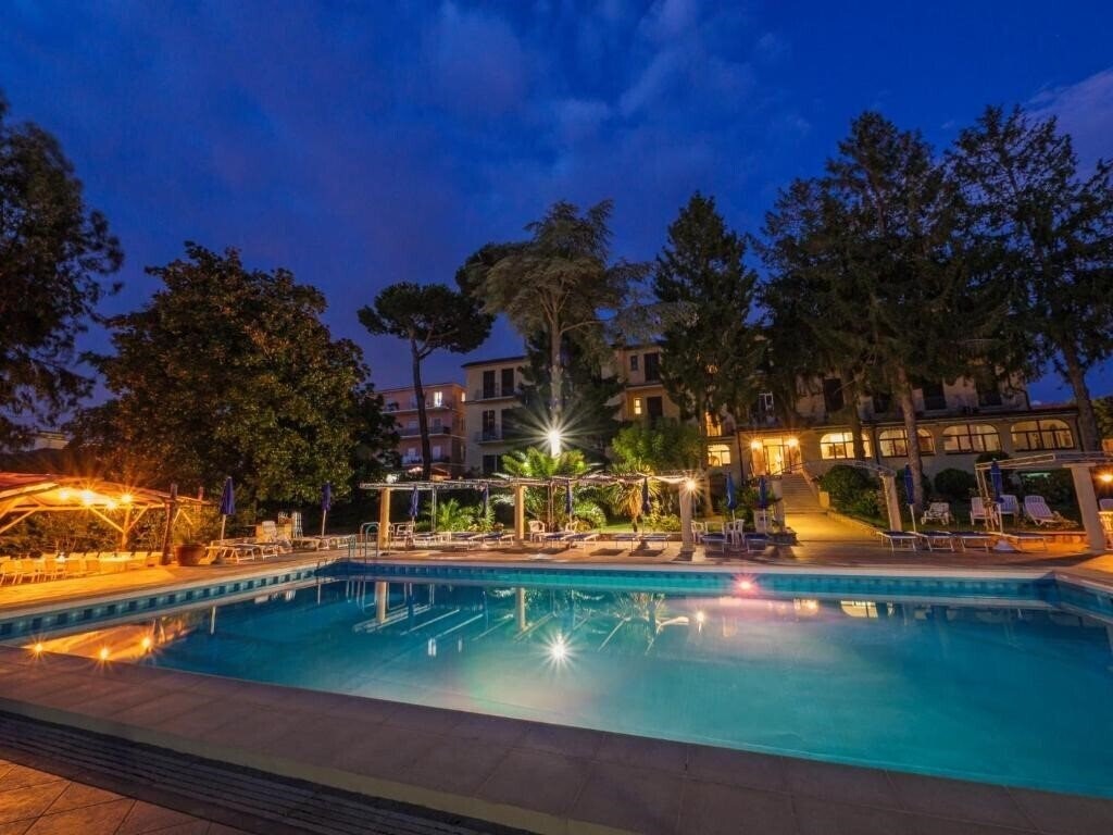 Отель Delle Palme (Sant'Agata sui Due Golfi) 4*