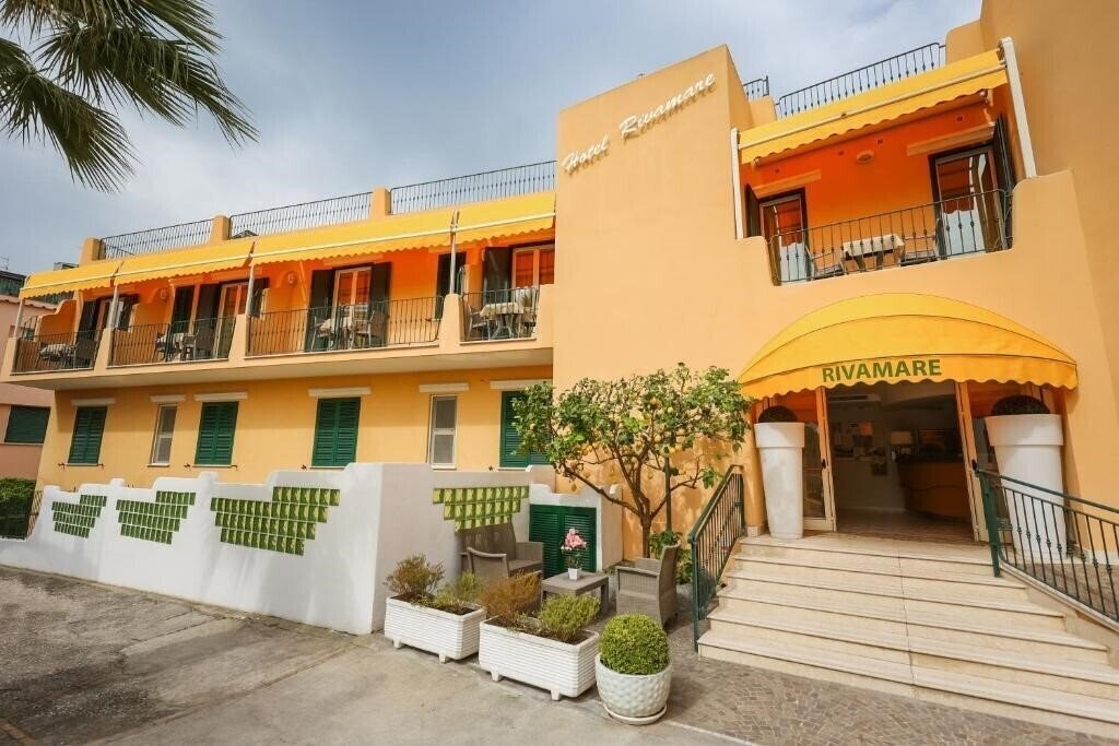 Отель Hotel Rivamare 3*
