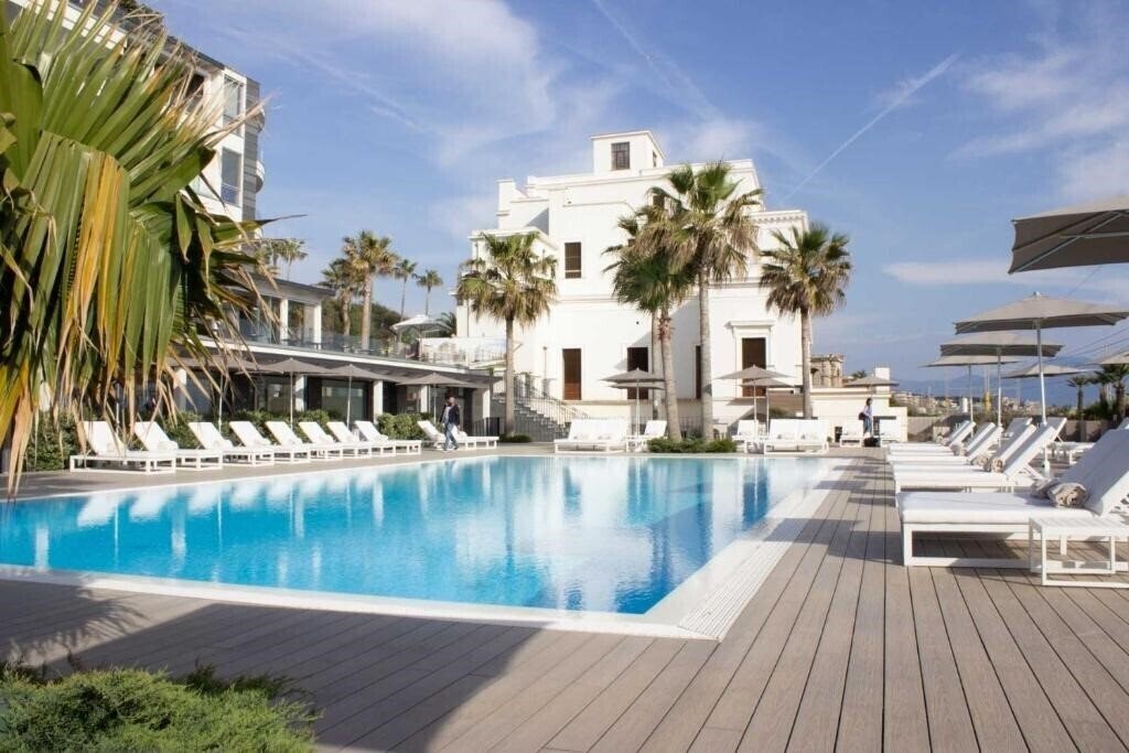 Отель Hotel & Resort Tre Fontane Luxury 4*