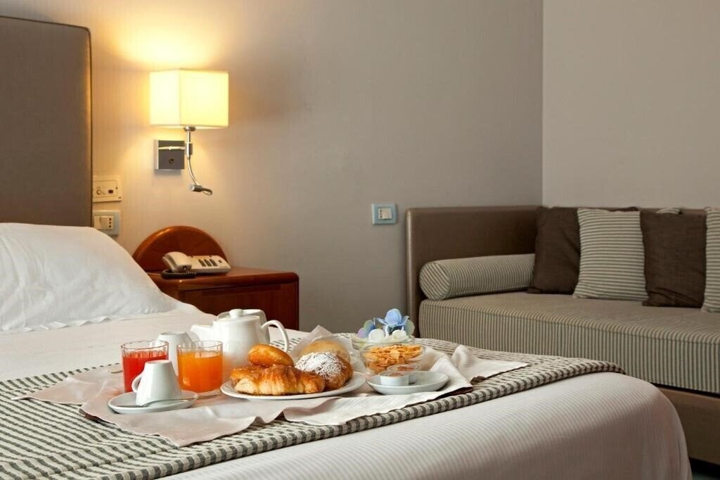 Картинка Villa Luisa (Pozzuoli/Lucrino) 4*