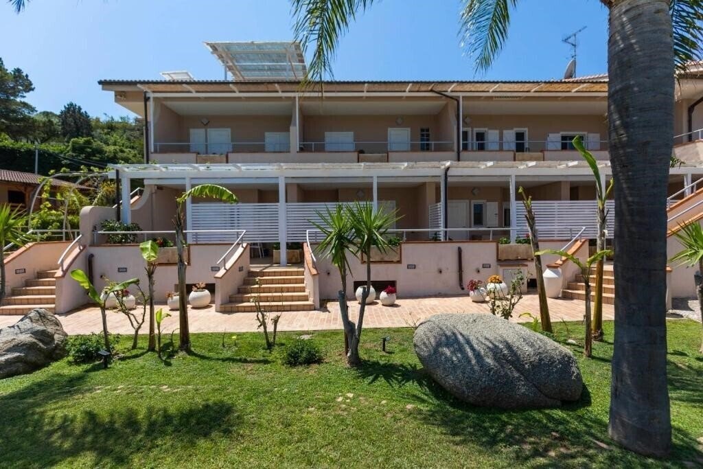 Фотография L'Arcobaleno Resort (ex. Larcobaleno) 3*