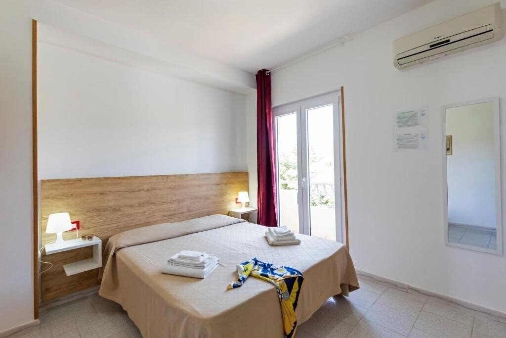 Фото Calabrisella Hotel 3*