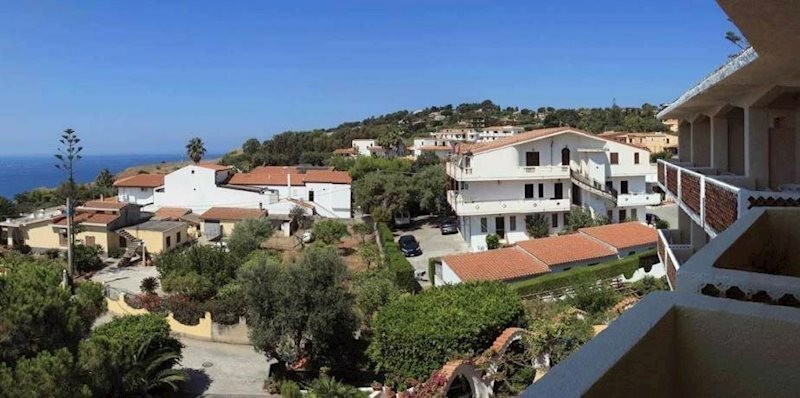 Готель Punta Faro 2*