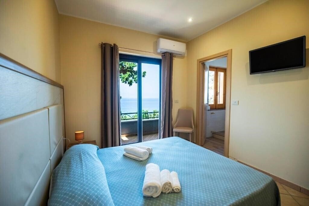 Фото La Fattoria Sul Mare 2*