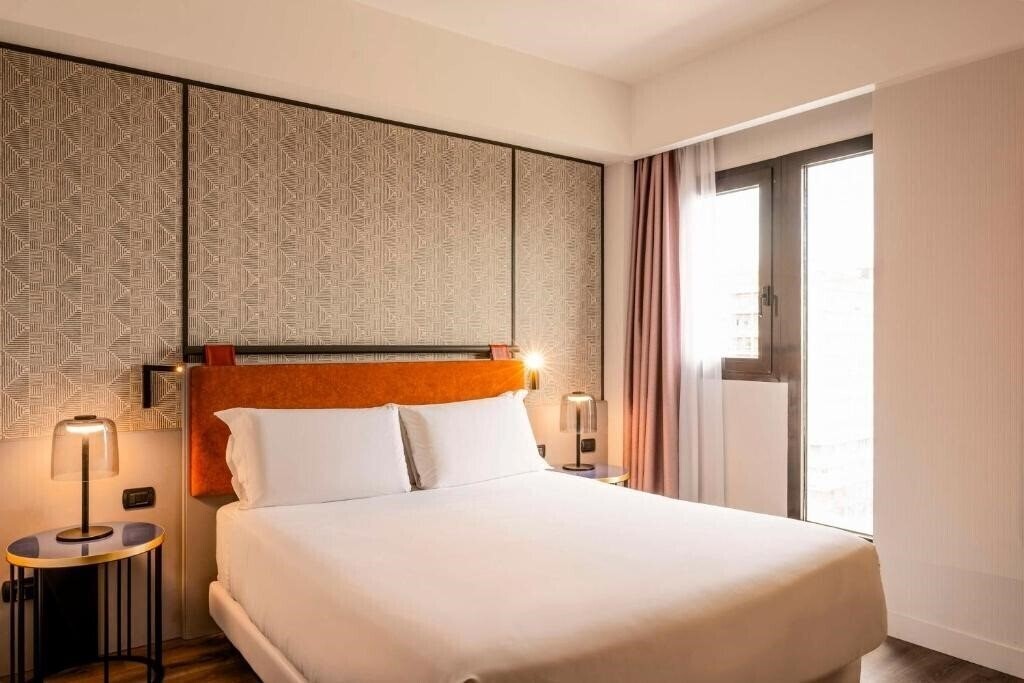 Фотографія NH Catania Centro 4*