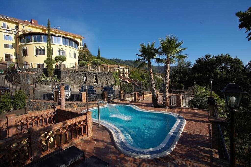 Фото Airone Wellness Hotel 4*