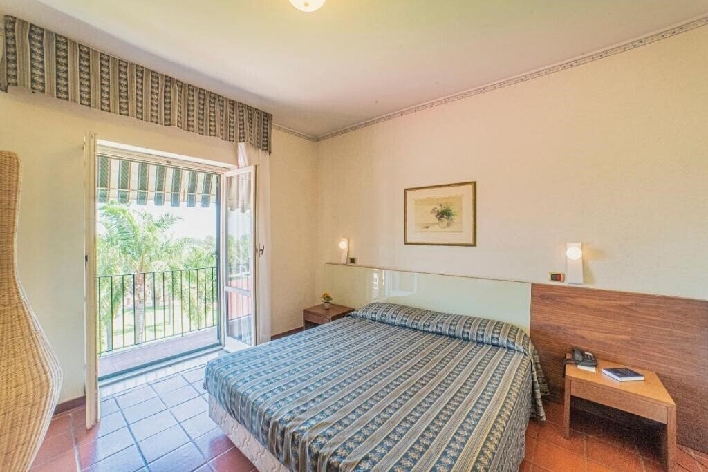 Фото Hotel Orizzonte Acireale 4*