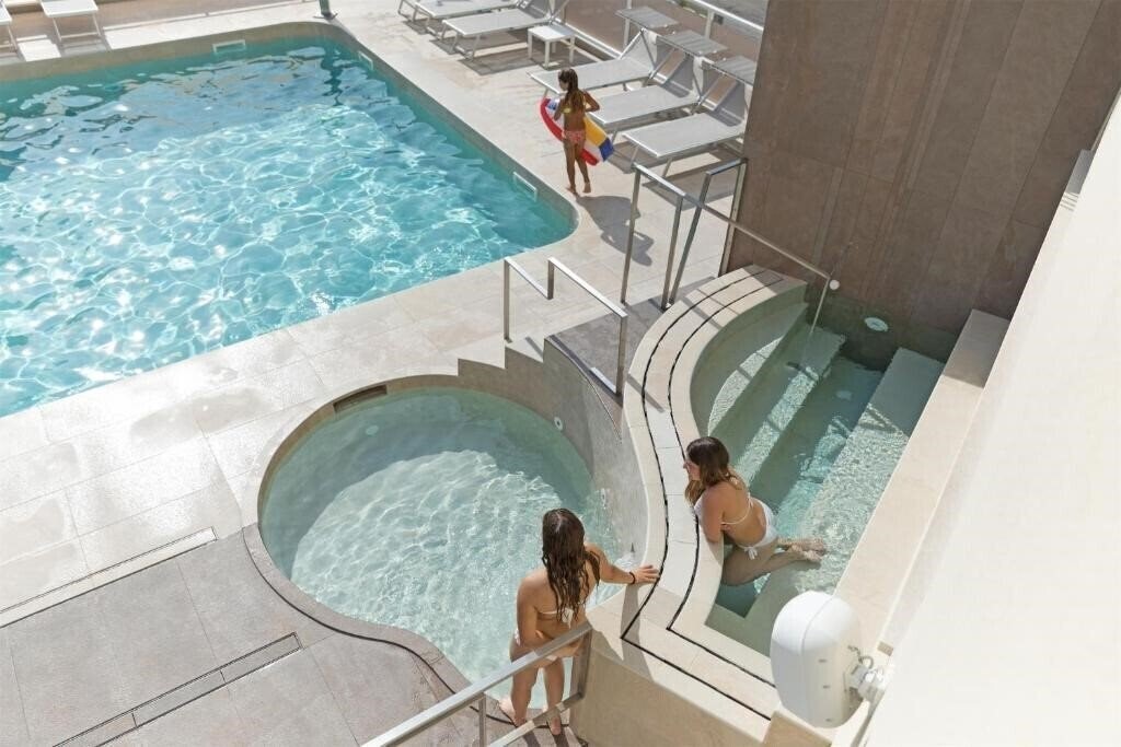 Фото Hotel Continental & Residence Gabicce Mare 3*