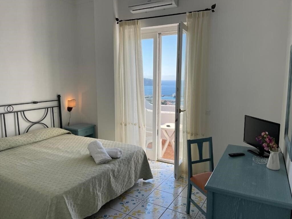 Готель Parco Mare Monte 3*