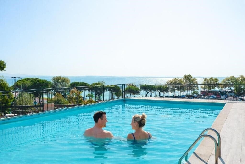 Готель Baia Blu Sirmione 3*