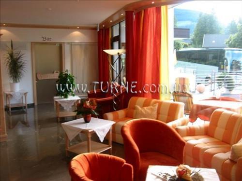 Готель Petrus 4*