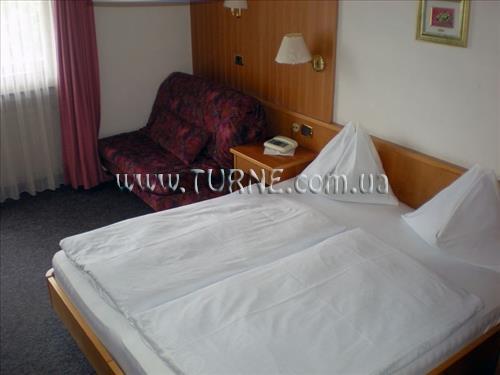 Отель Hotel Adler 3*