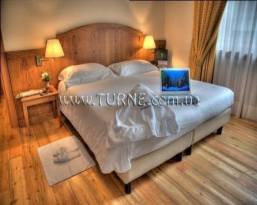 Готель Cresta Et Duc 4*