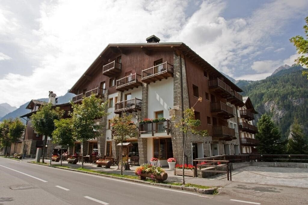 Готель Residence Le Grand Chalet 3*