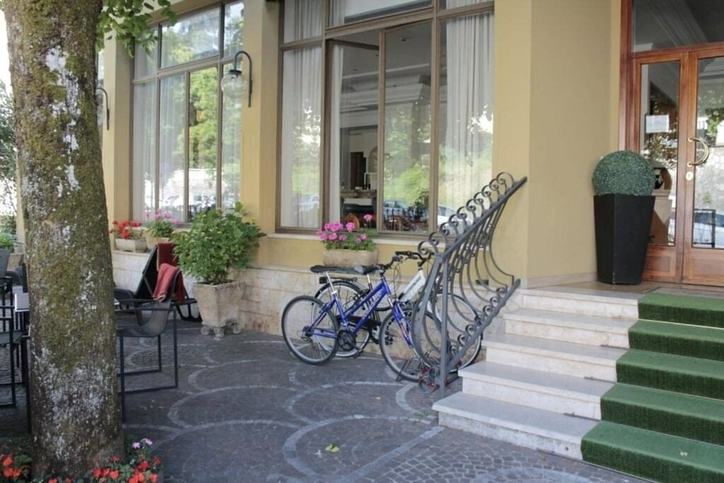 Отель Delle Ortensie Fiuggi 3*