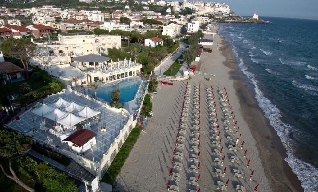 Готель Grand Hotel La Playa Sperlonga 4*