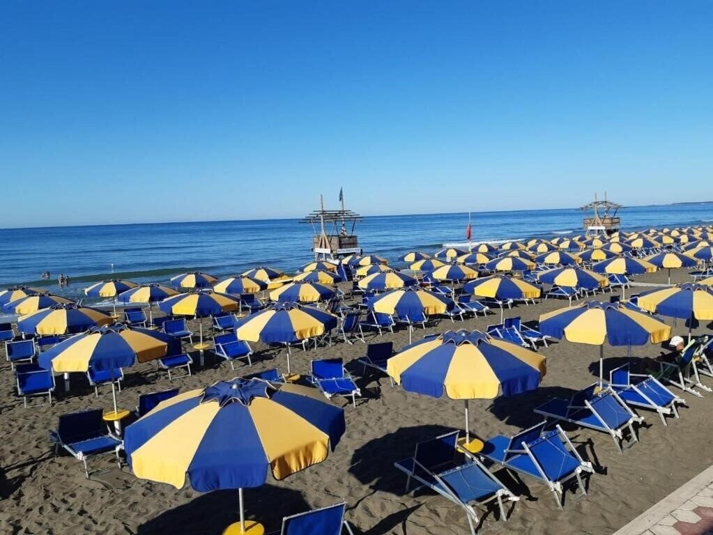 Готель Hotel Tirreno (Latina) 3*