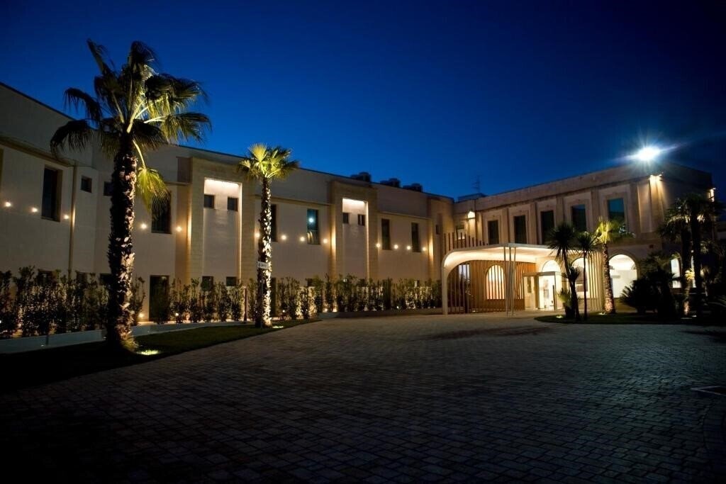 Фото Arthotel & Park Lecce 4*