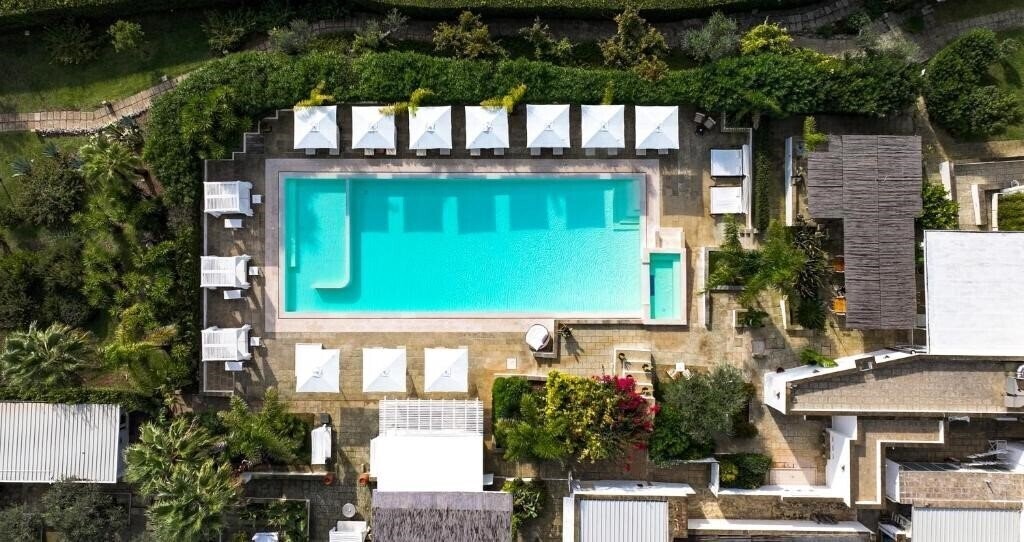 Отель Tenuta Centoporte Resort Hotel 4*