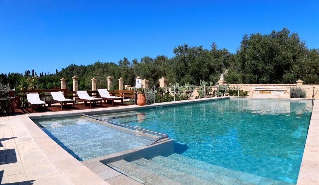 Отель Masseria L'Uliveto 3*