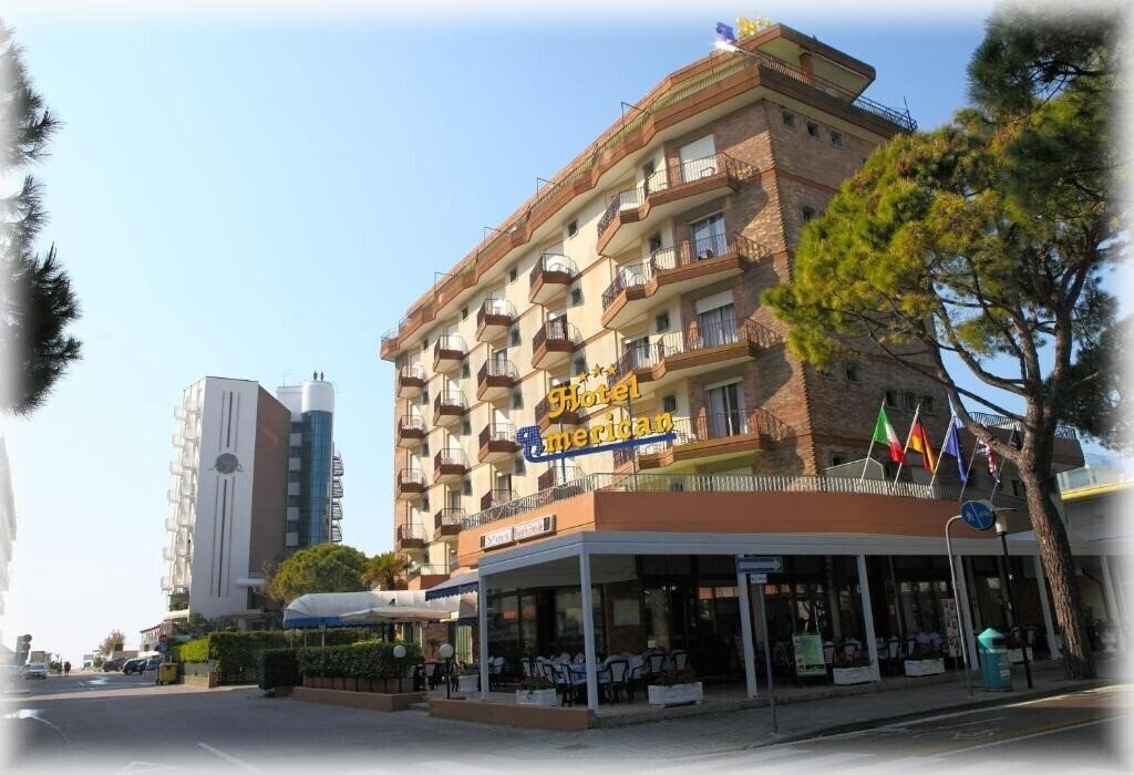 Фото American 3*