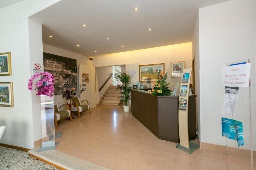 Картинка Colonna 3*