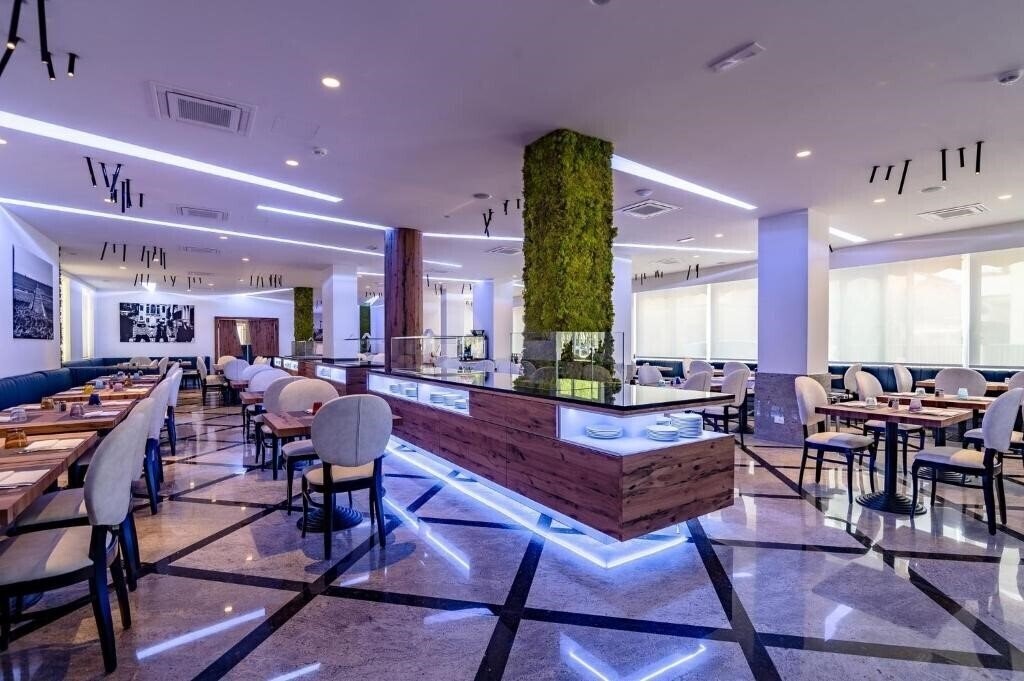 Фотографія Colombo 4*