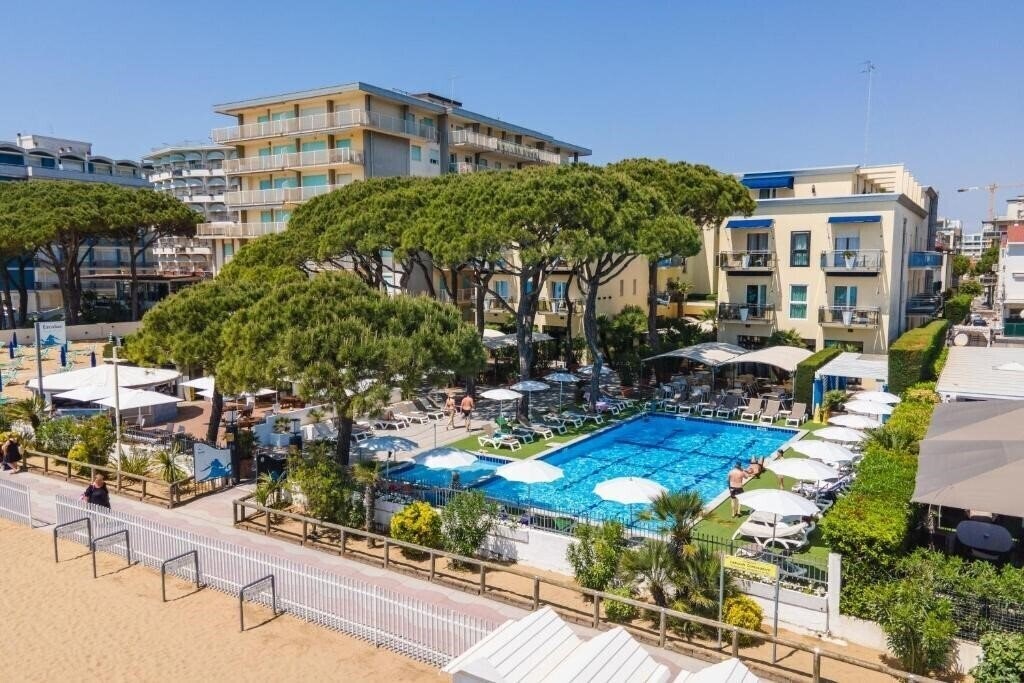 Готель Excelsior 4*