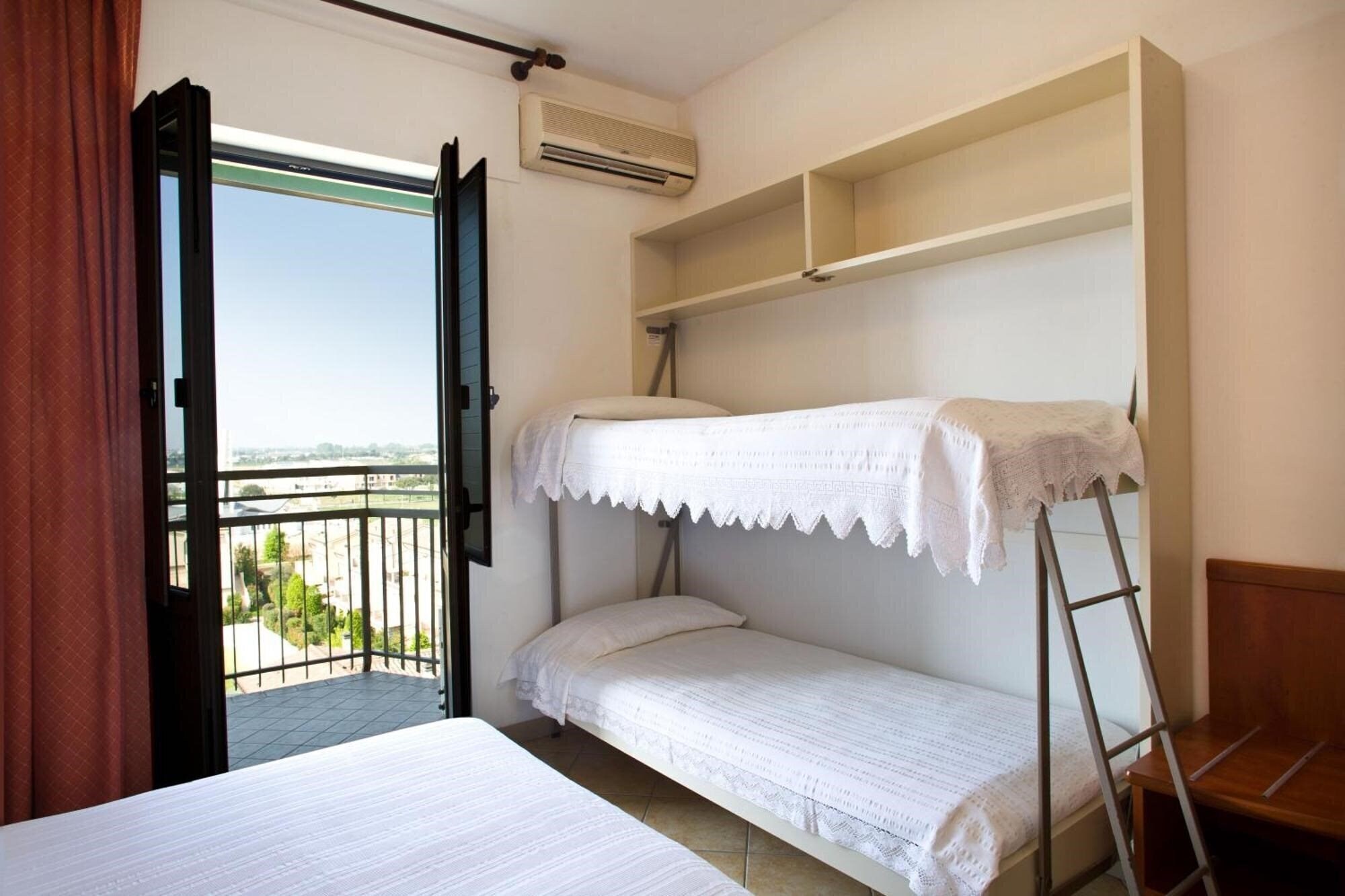 Фотография Frank 2*