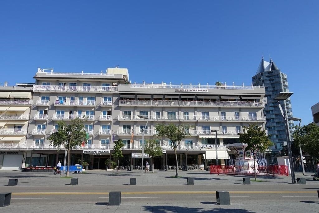 Готель Principe Palace 4*