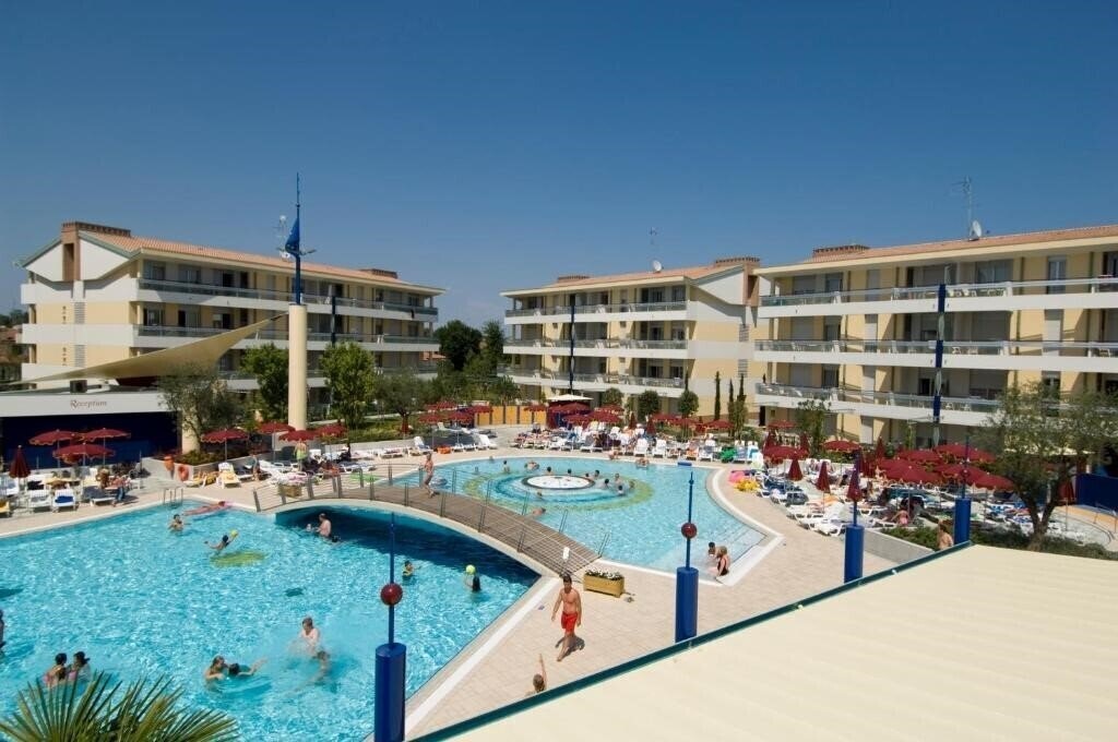 Готель Villaggio Planetarium Resort 3*