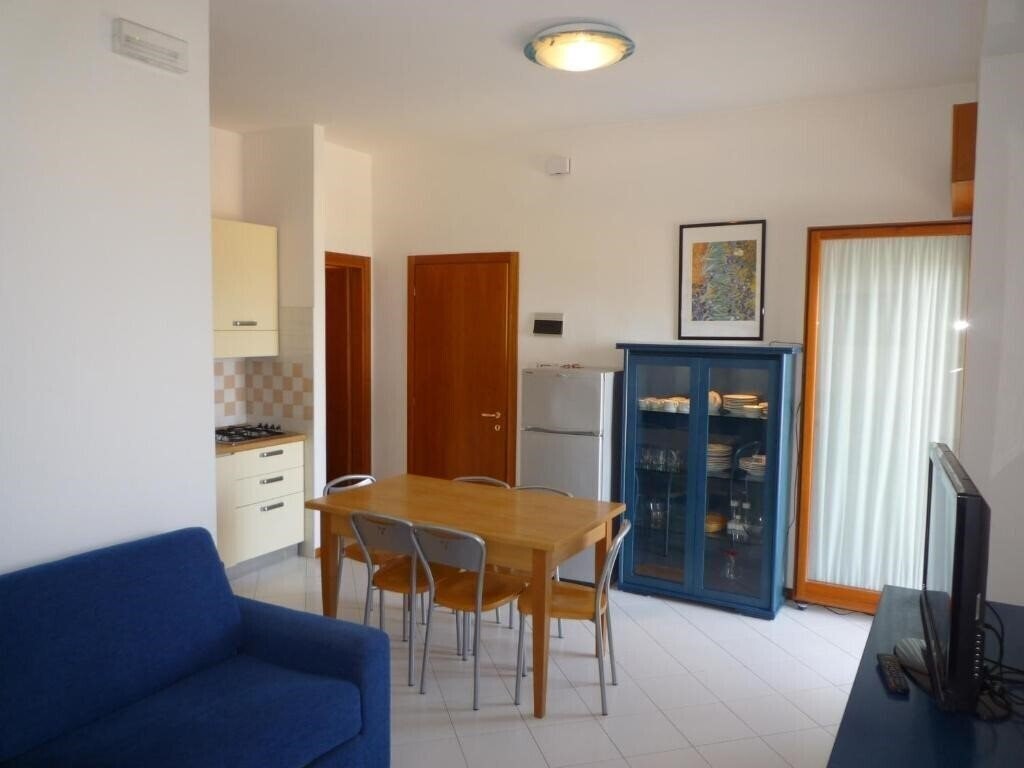 Зображення Apartments Semiramis 2*