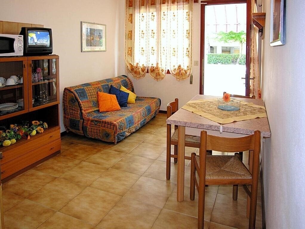 Картинка Apartments Bristol (Bibione Spiaggia) 2*