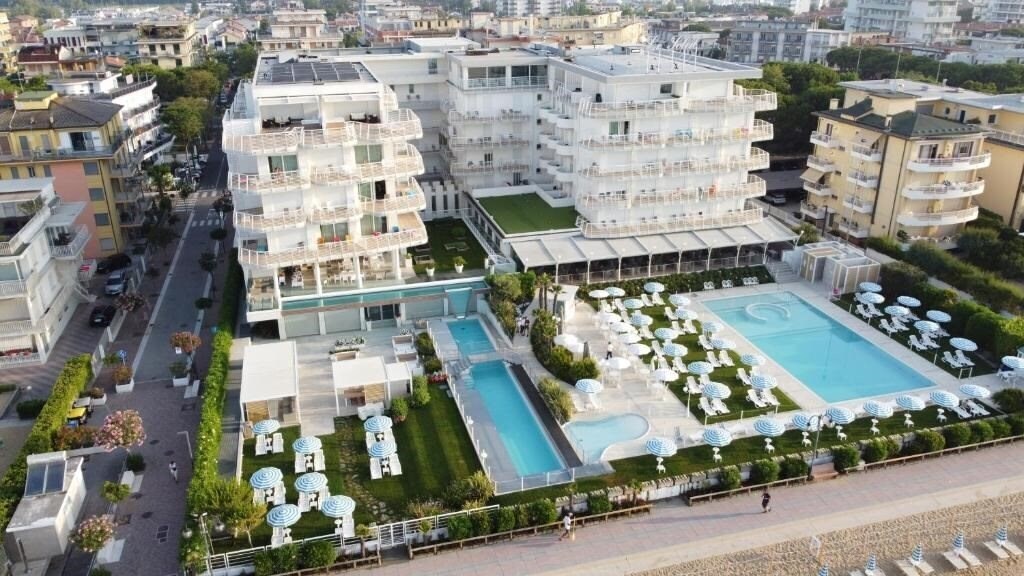 Отель Le Soleil 4*
