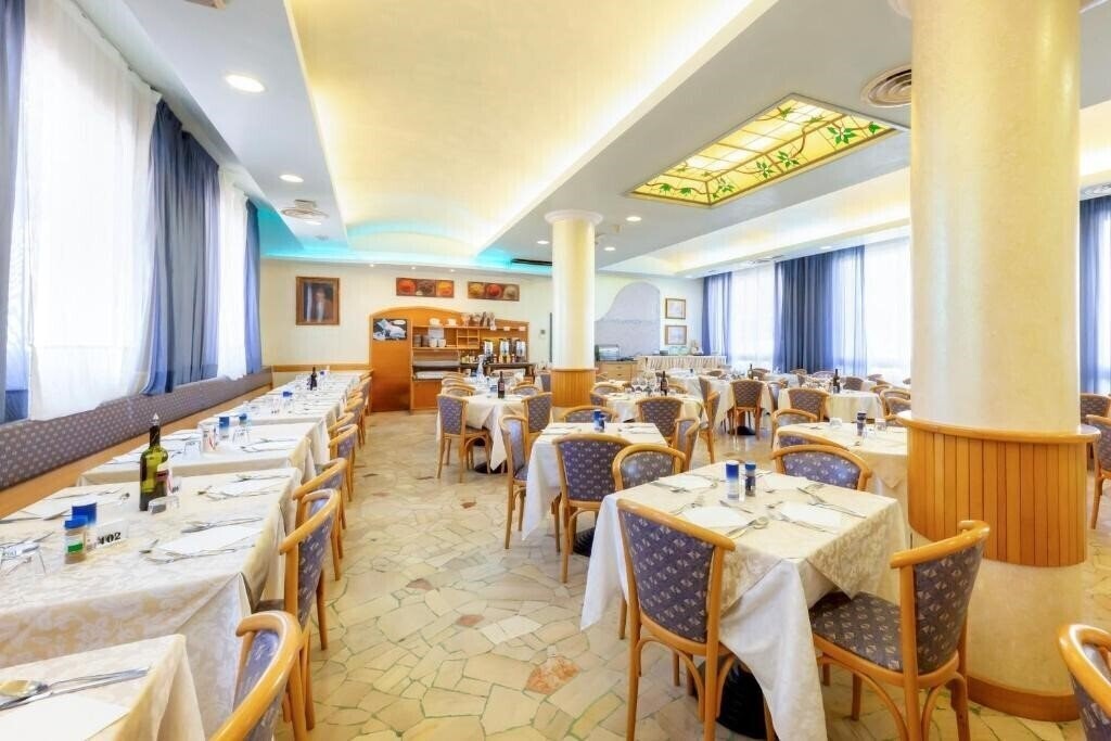 Картинка Harry'S 3*