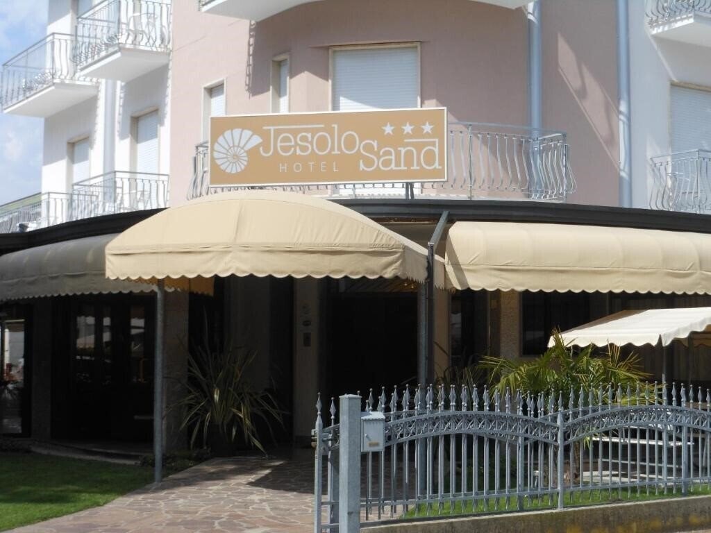 Готель Jesolo Sand 3*