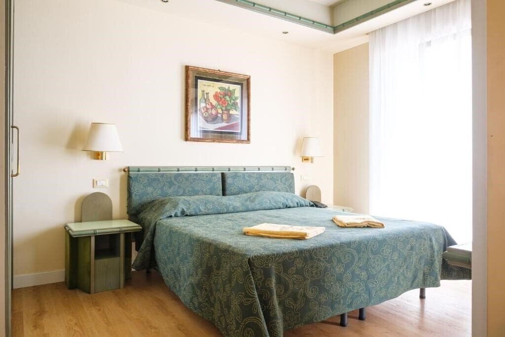 Готель Montecarlo 4*