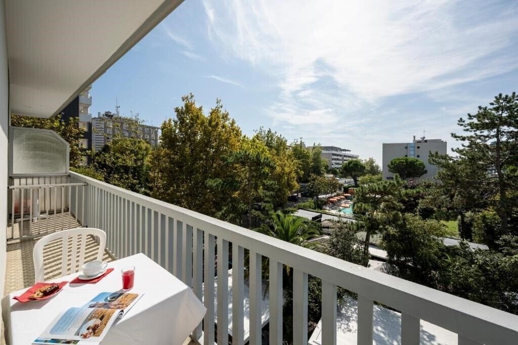 Зображення Pineda Aparthotel 2*