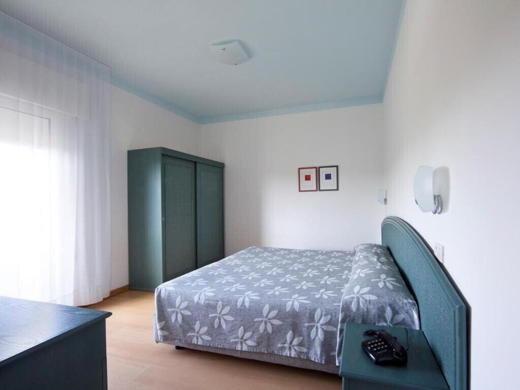Отель La Pineta Apart 4*
