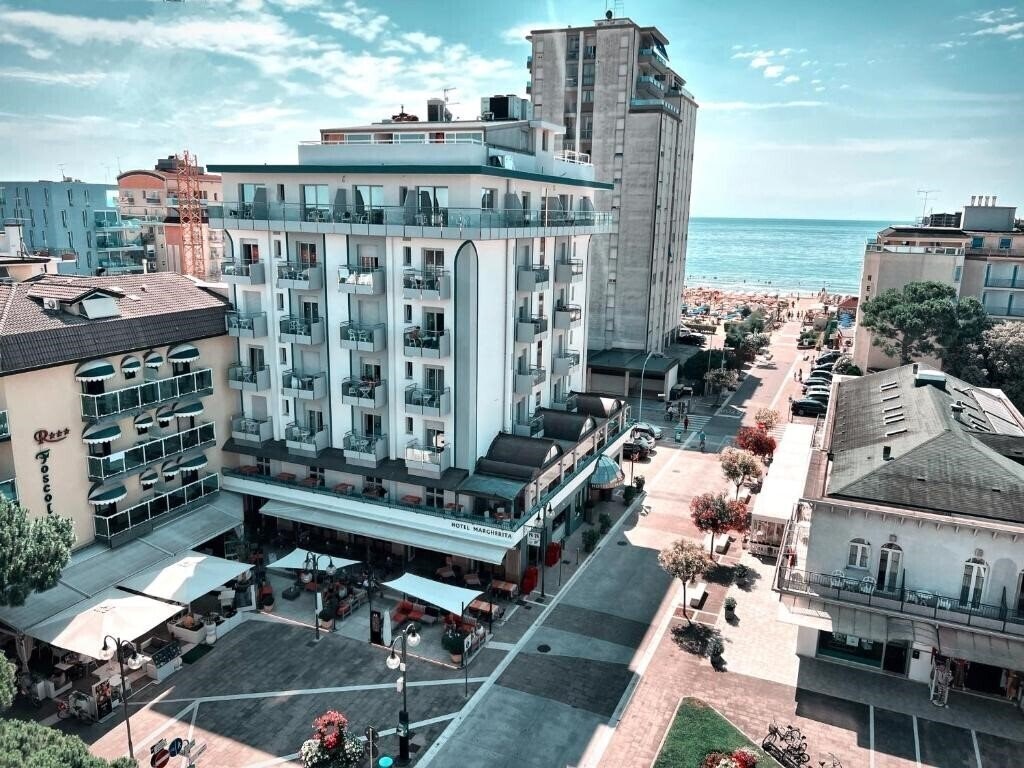 Отель Margherita 3*