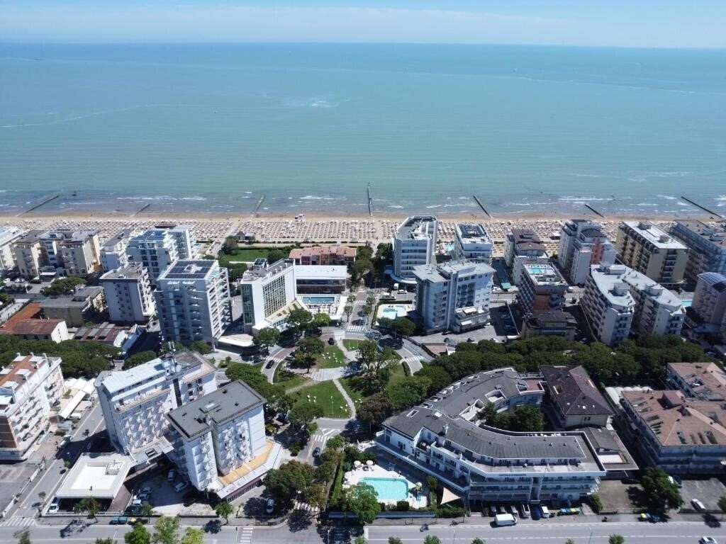 Фото Family Hotel Alexander 3*